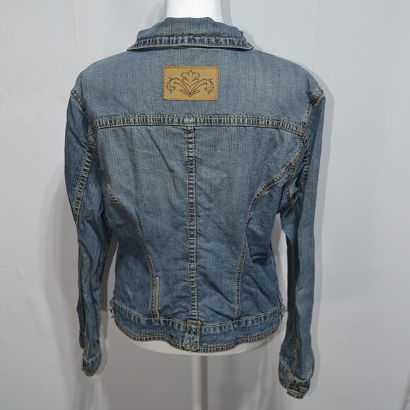 Cabi Woman's Denim Jacket Size Medium - Picture 2 of 11